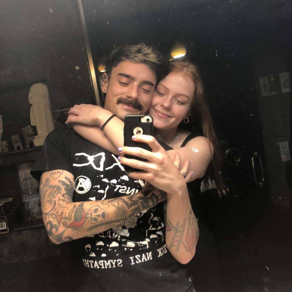 Meet your Posher, Carly